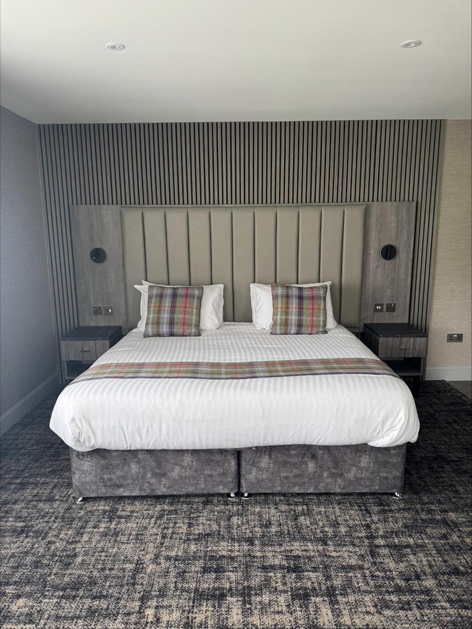 The Knowes Hotel & Restaurant Macduff Екстериор снимка