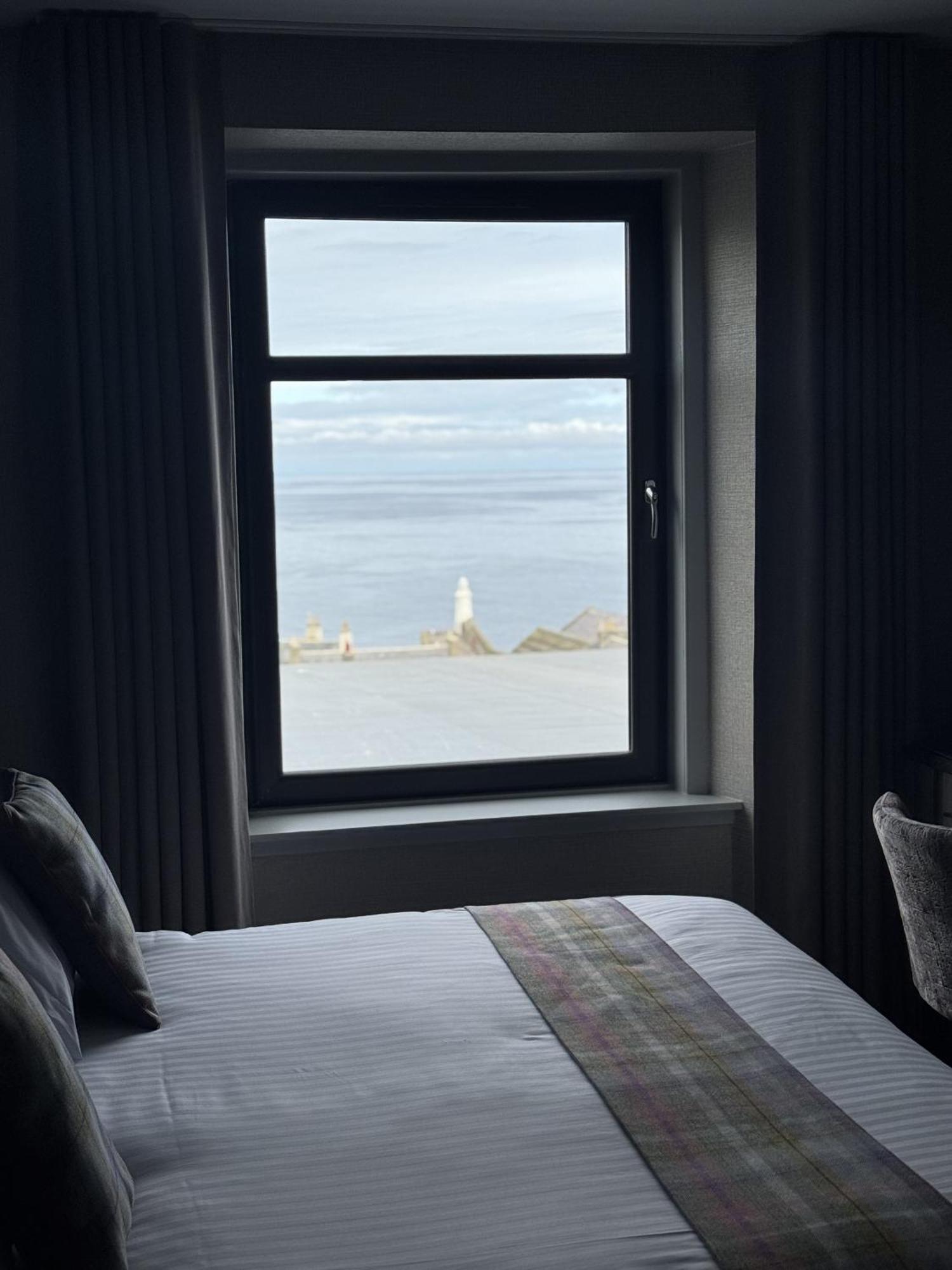 The Knowes Hotel & Restaurant Macduff Стая снимка