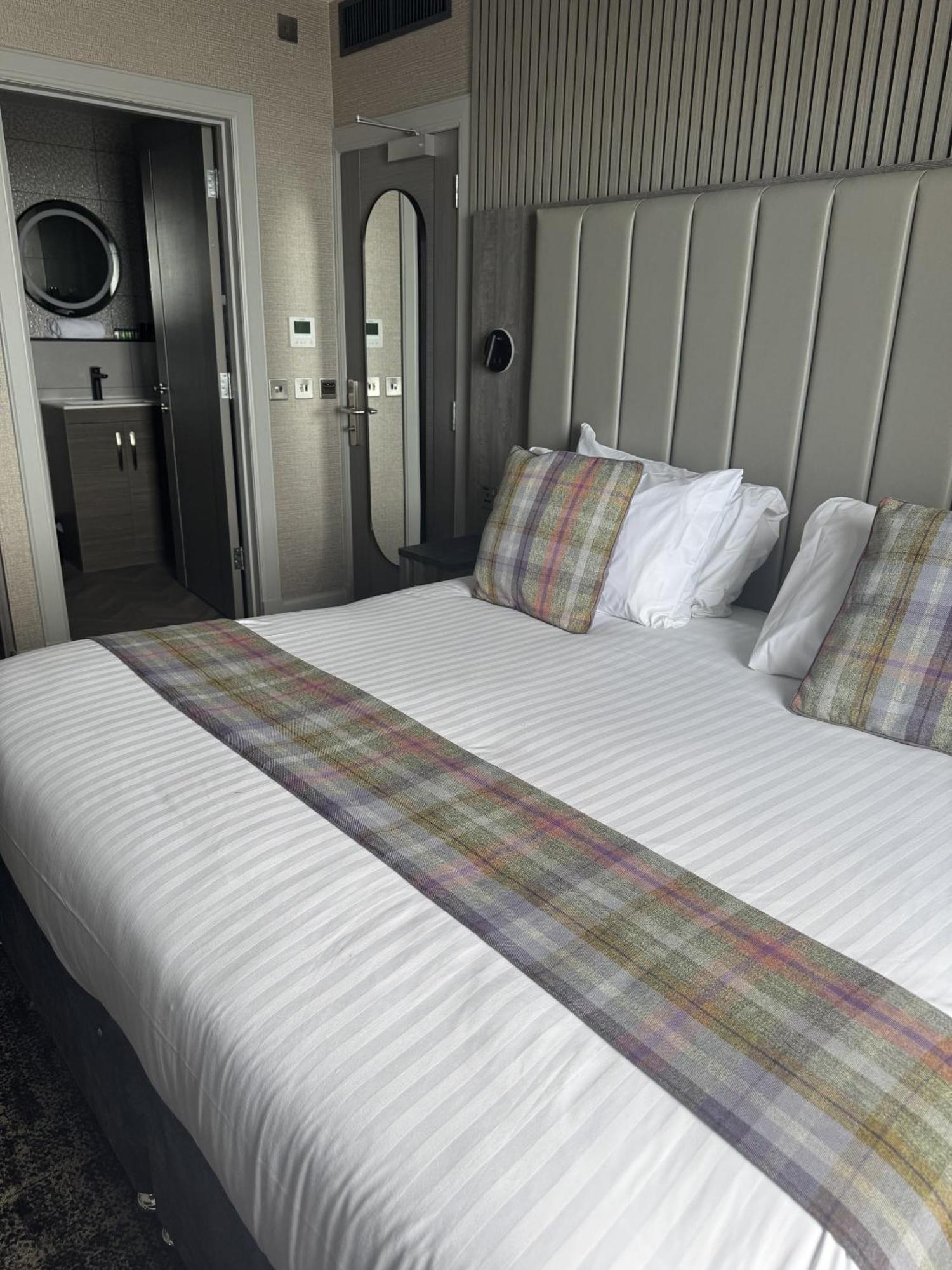 The Knowes Hotel & Restaurant Macduff Стая снимка